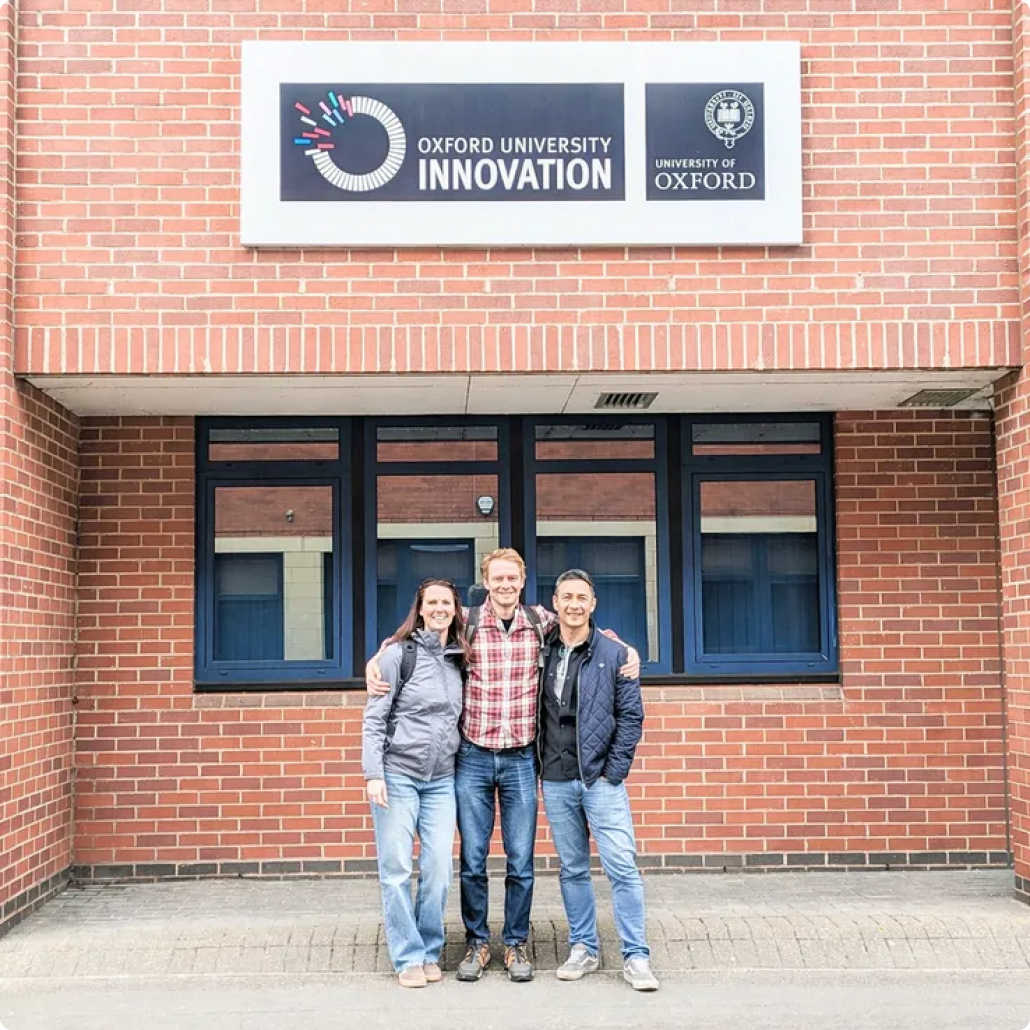 Oxford Growth founders outside Oxford University Innovation